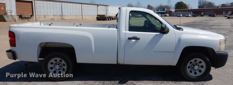 image for item JL9103 2007 Chevrolet Silverado  pickup truck