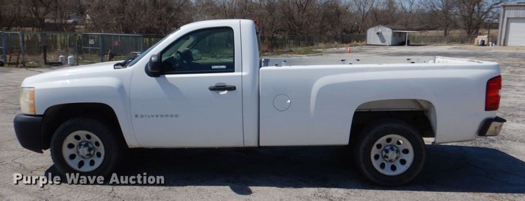 image for item JL9103 2007 Chevrolet Silverado  pickup truck