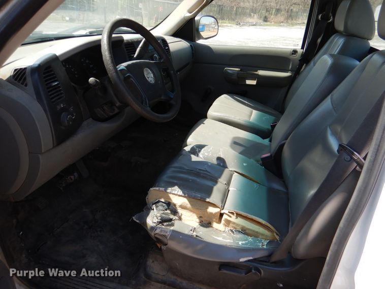 image for item JL9103 2007 Chevrolet Silverado  pickup truck