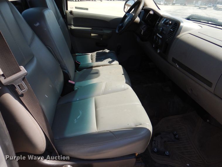 image for item JL9103 2007 Chevrolet Silverado  pickup truck