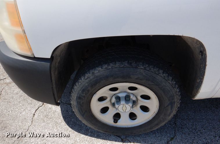 image for item JL9103 2007 Chevrolet Silverado  pickup truck
