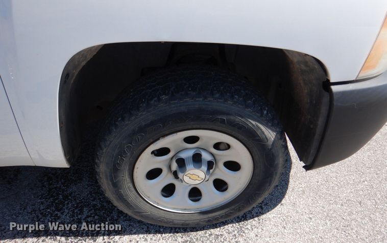 image for item JL9103 2007 Chevrolet Silverado  pickup truck