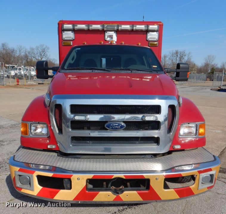 image for item JL9104 2011 Ford F650 Super Duty  ambulance