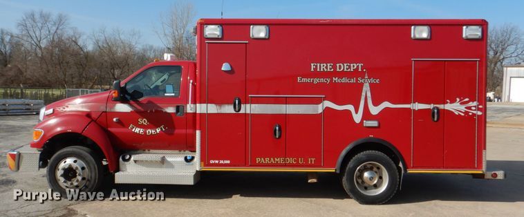 image for item JL9104 2011 Ford F650 Super Duty  ambulance