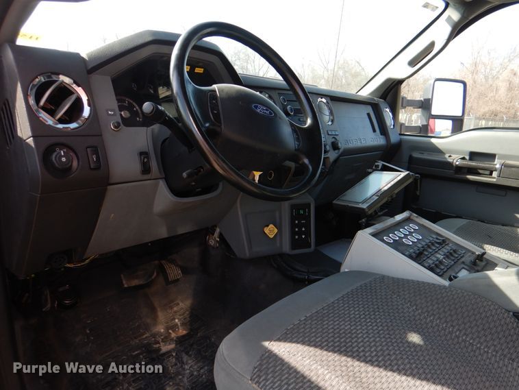 image for item JL9104 2011 Ford F650 Super Duty  ambulance