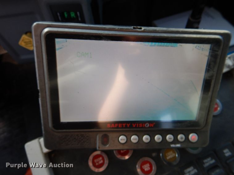 image for item JL9104 2011 Ford F650 Super Duty  ambulance