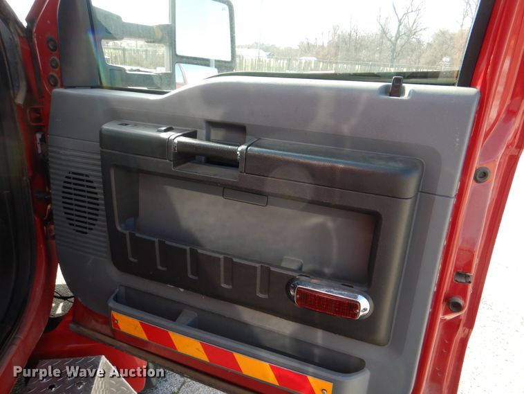 image for item JL9104 2011 Ford F650 Super Duty  ambulance