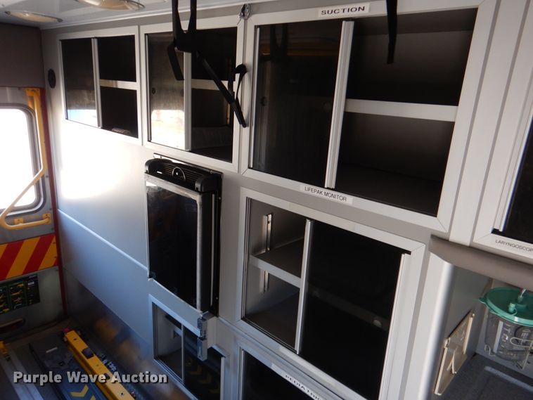 image for item JL9104 2011 Ford F650 Super Duty  ambulance