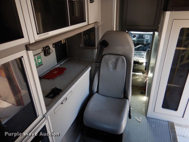 image for item JL9104 2011 Ford F650 Super Duty  ambulance