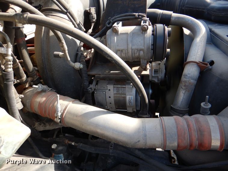 image for item JL9104 2011 Ford F650 Super Duty  ambulance