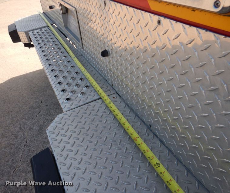 image for item JL9104 2011 Ford F650 Super Duty  ambulance