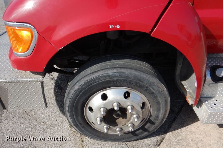 image for item JL9104 2011 Ford F650 Super Duty  ambulance