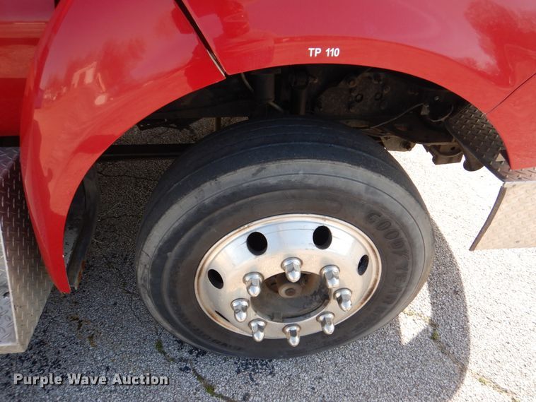 image for item JL9104 2011 Ford F650 Super Duty  ambulance