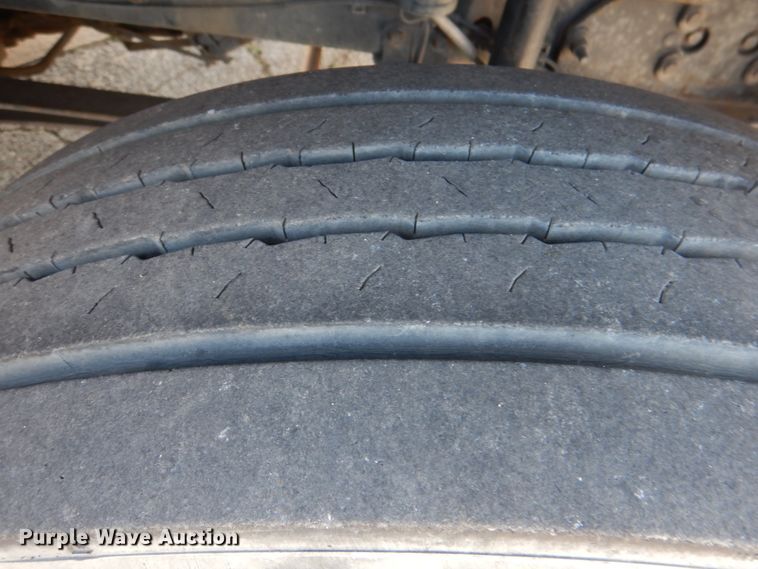 image for item JL9104 2011 Ford F650 Super Duty  ambulance