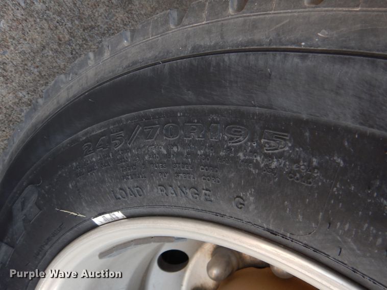 image for item JL9104 2011 Ford F650 Super Duty  ambulance