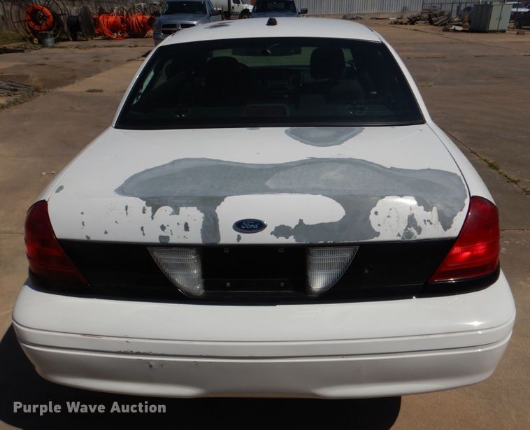 image for item JL9107 2006 Ford Crown Victoria Police Interceptor