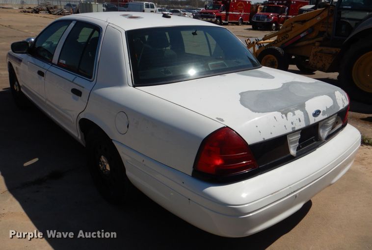 image for item JL9107 2006 Ford Crown Victoria Police Interceptor