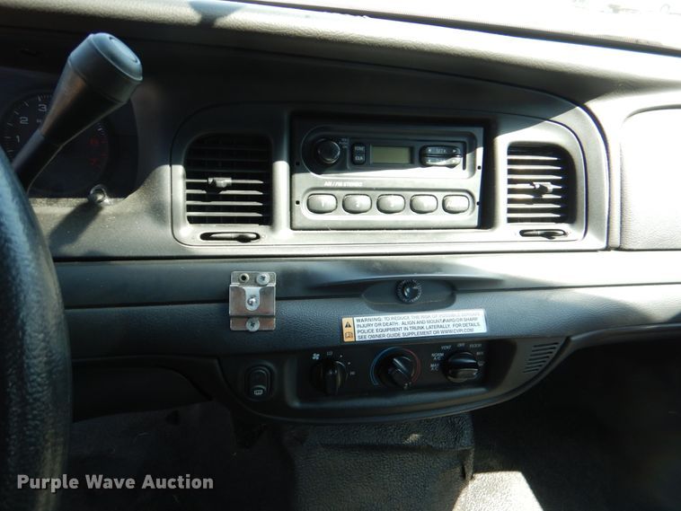 image for item JL9107 2006 Ford Crown Victoria Police Interceptor