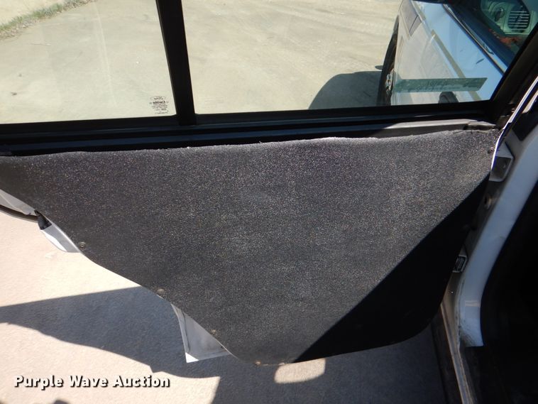 image for item JL9107 2006 Ford Crown Victoria Police Interceptor