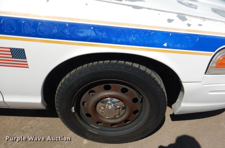 image for item JL9107 2006 Ford Crown Victoria Police Interceptor