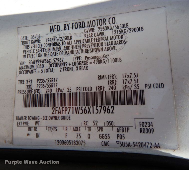 image for item JL9107 2006 Ford Crown Victoria Police Interceptor