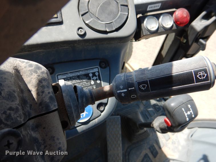 image for item JL9108 1997 New Holland 555E  backhoe