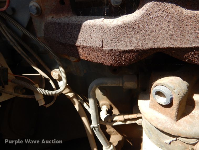 image for item JL9108 1997 New Holland 555E  backhoe