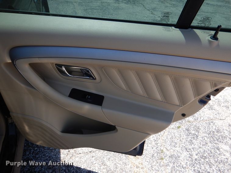 image for item JL9109 2017 Ford Taurus