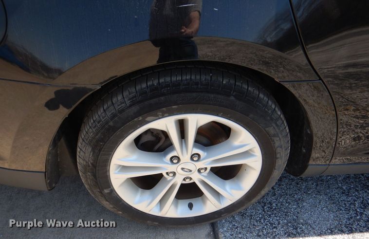 image for item JL9109 2017 Ford Taurus