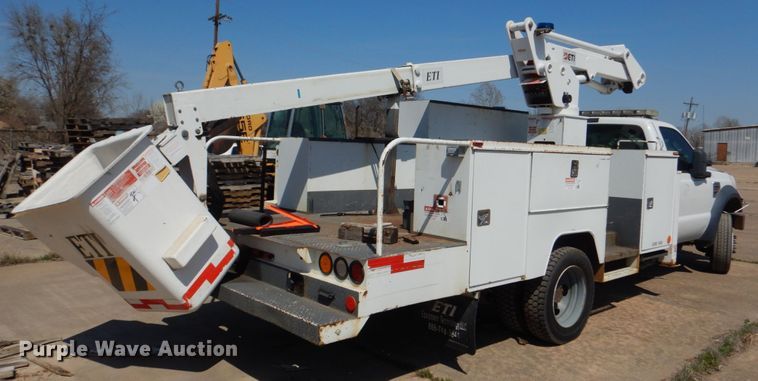 image for item JL9111 2008 Ford F450 Super Duty  bucket truck