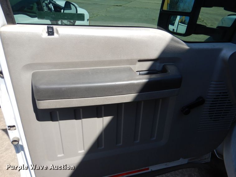 image for item JL9111 2008 Ford F450 Super Duty  bucket truck