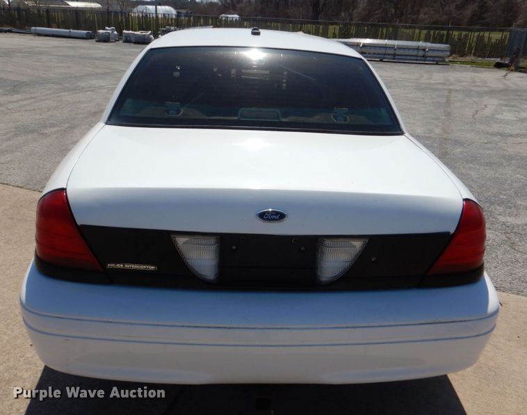 image for item JL9114 2008 Ford Crown Victoria Police Interceptor