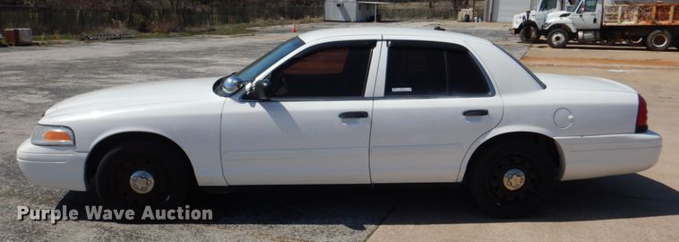 image for item JL9114 2008 Ford Crown Victoria Police Interceptor