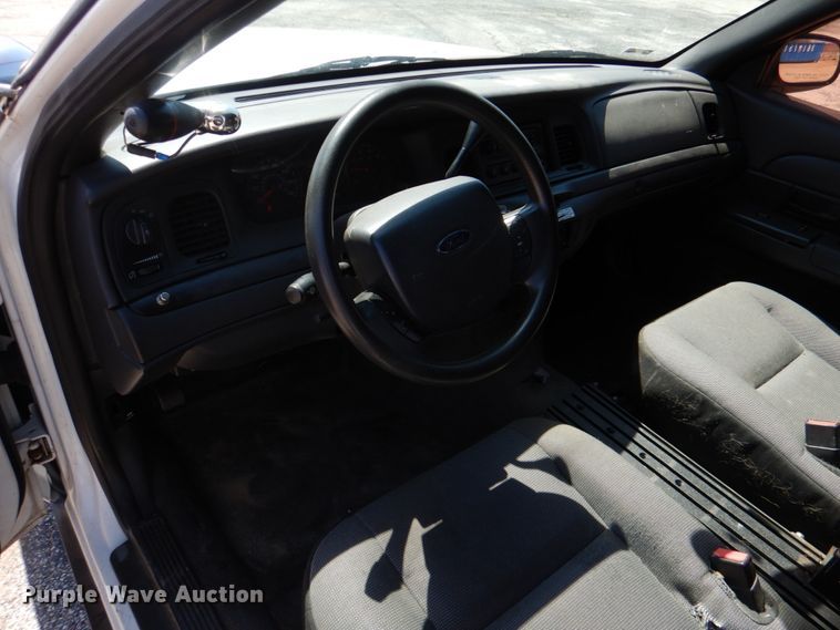 image for item JL9114 2008 Ford Crown Victoria Police Interceptor