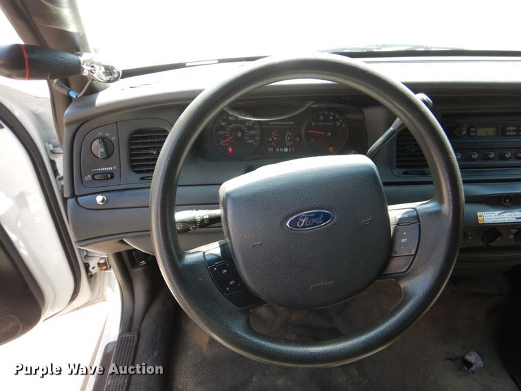 image for item JL9114 2008 Ford Crown Victoria Police Interceptor