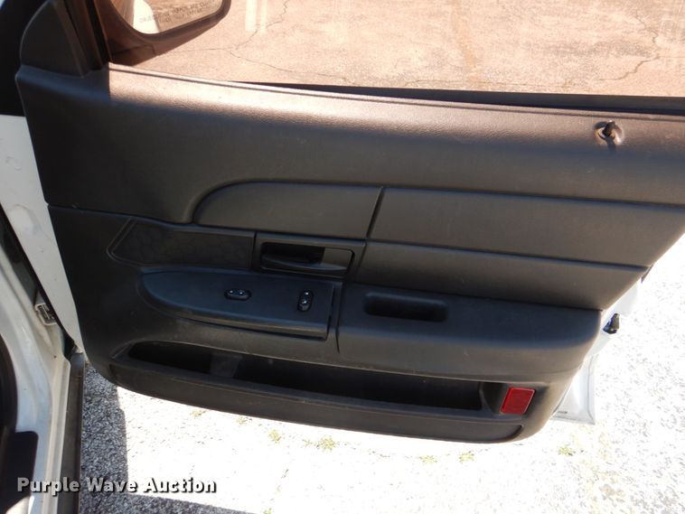 image for item JL9114 2008 Ford Crown Victoria Police Interceptor