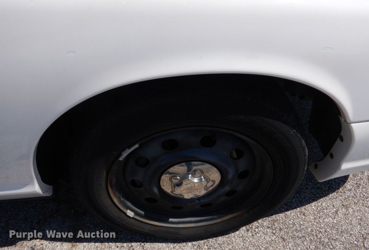 image for item JL9114 2008 Ford Crown Victoria Police Interceptor