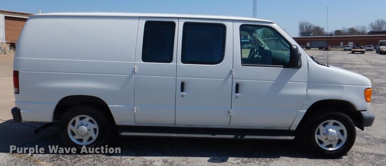 image for item JL9115 2007 Ford E150  van
