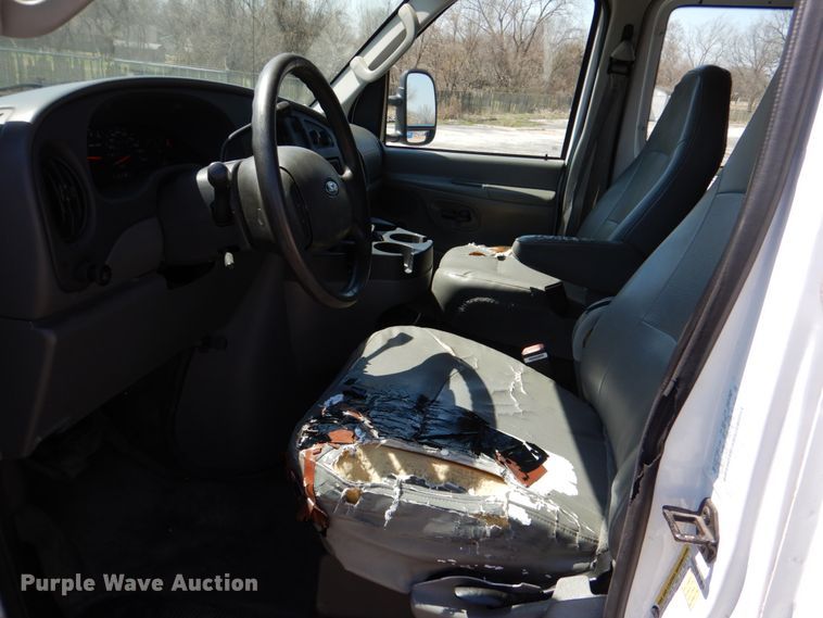 image for item JL9115 2007 Ford E150  van