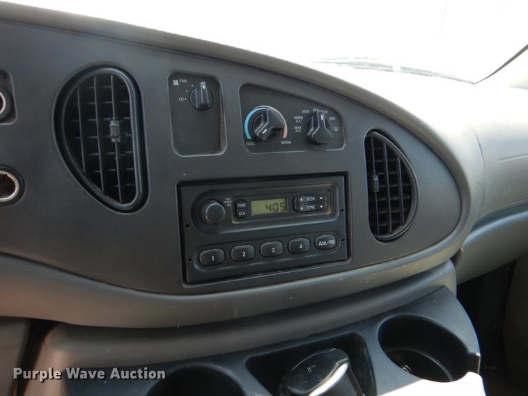 image for item JL9115 2007 Ford E150  van