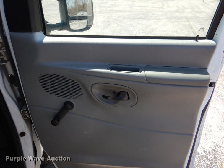 image for item JL9115 2007 Ford E150  van