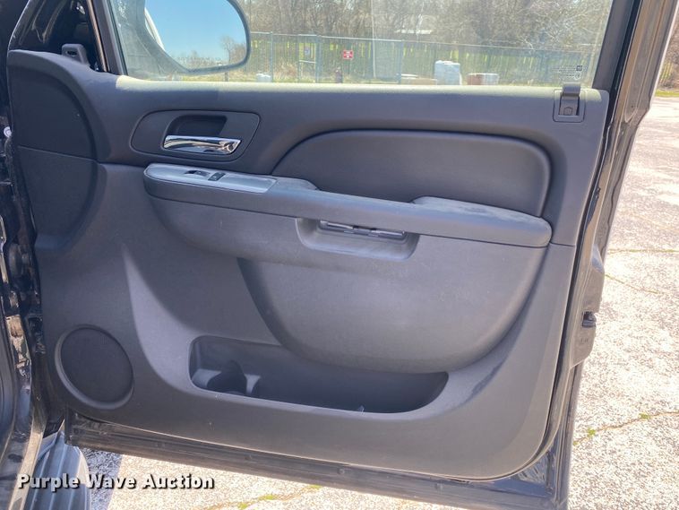 image for item JL9117 2013 Chevrolet Tahoe Police  SUV