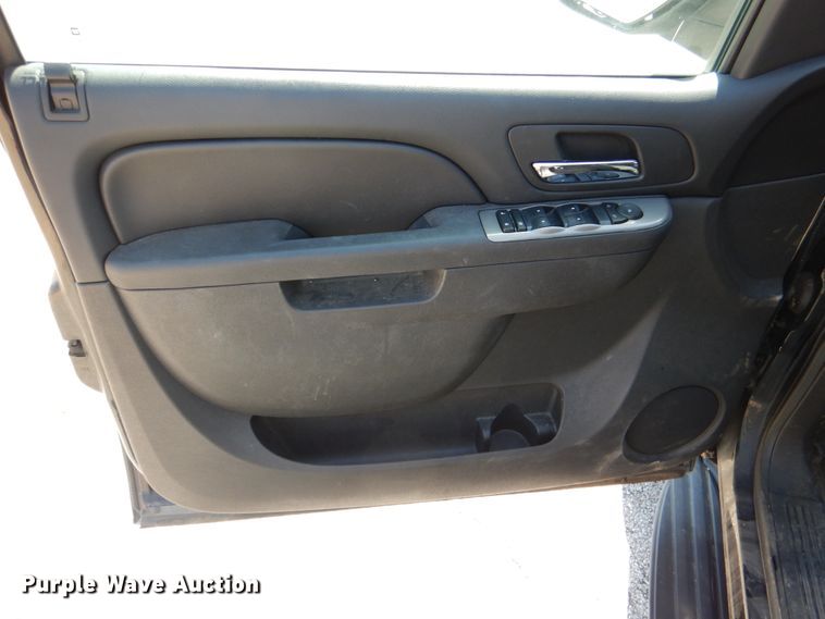 image for item JL9118 2013 Chevrolet Tahoe Police  SUV