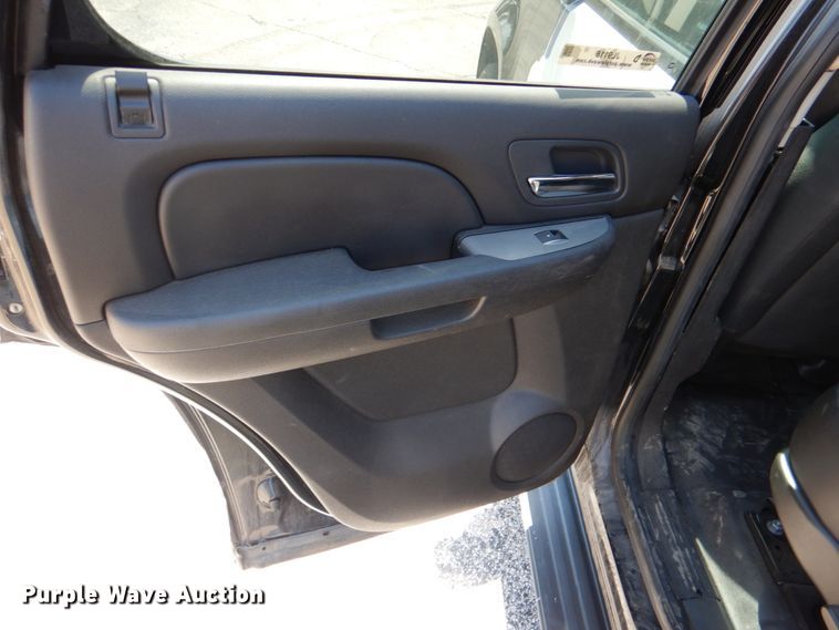 image for item JL9118 2013 Chevrolet Tahoe Police  SUV