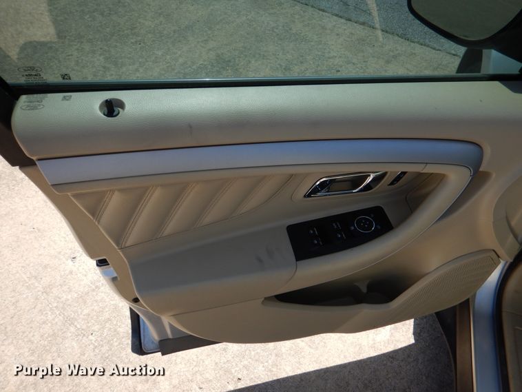 image for item JL9119 2017 Ford Taurus