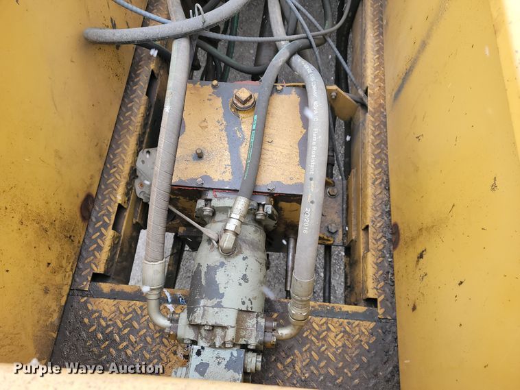 image for item JL9691 Blaw-Knox RW195  road widener