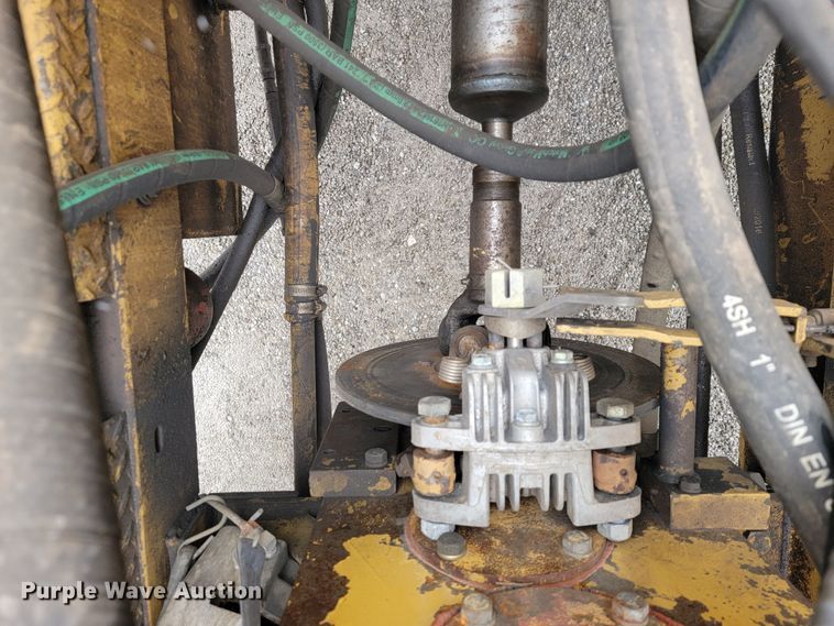 image for item JL9691 Blaw-Knox RW195  road widener