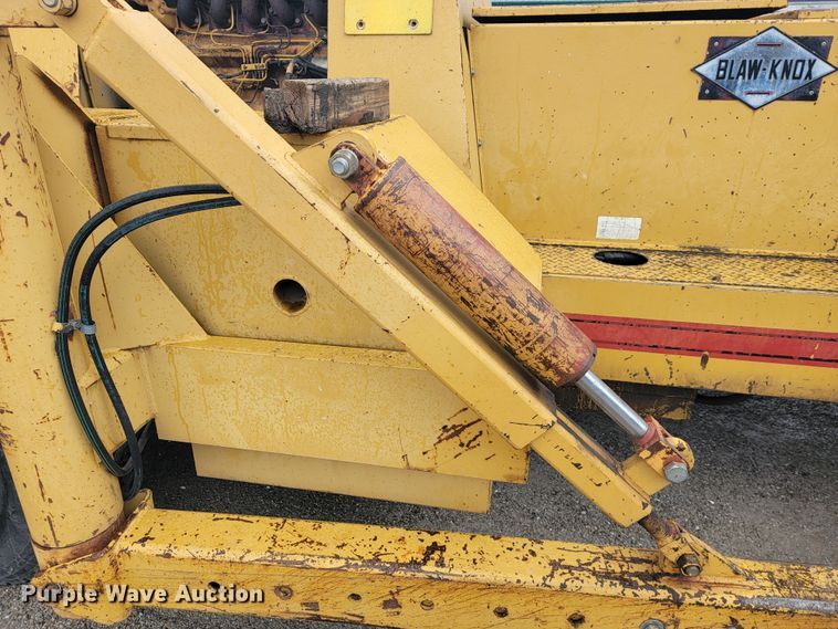 image for item JL9691 Blaw-Knox RW195  road widener