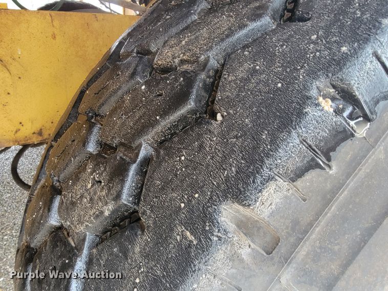 image for item JL9691 Blaw-Knox RW195  road widener