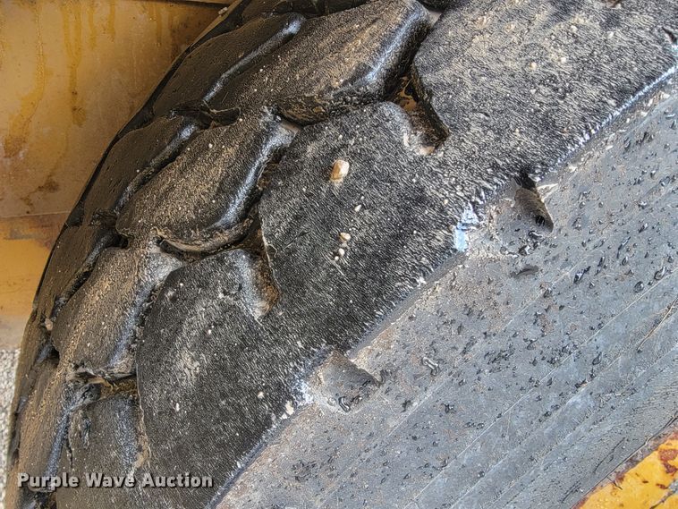 image for item JL9691 Blaw-Knox RW195  road widener